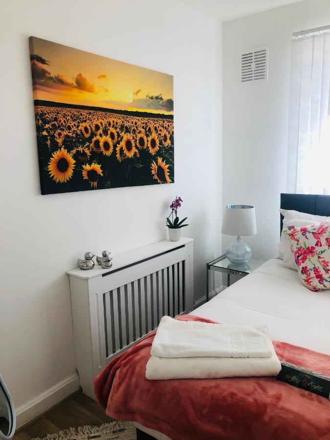 Super Location 2, 1Min Metro 10 Min From Camden Apartman London Kültér fotó